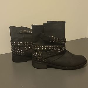 Dirty laundry Ankle boots